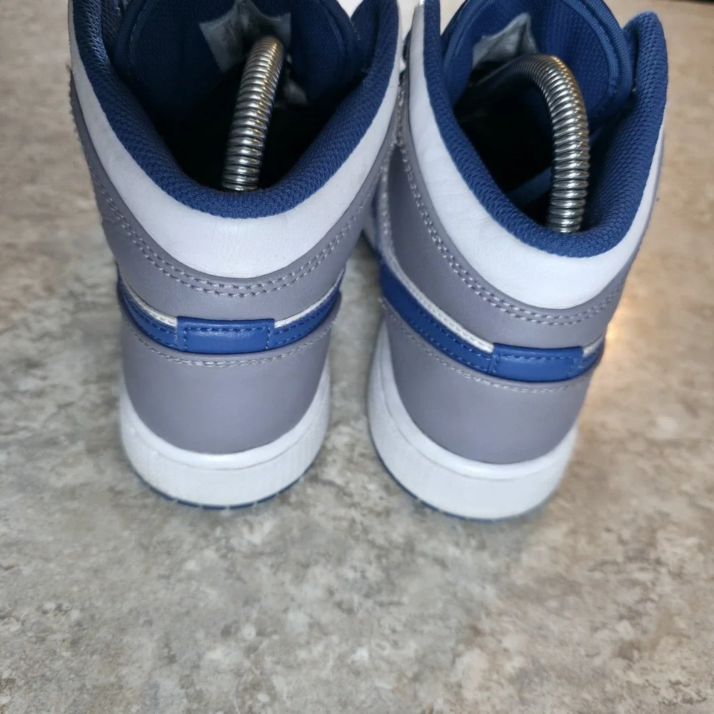 Jordan product pair